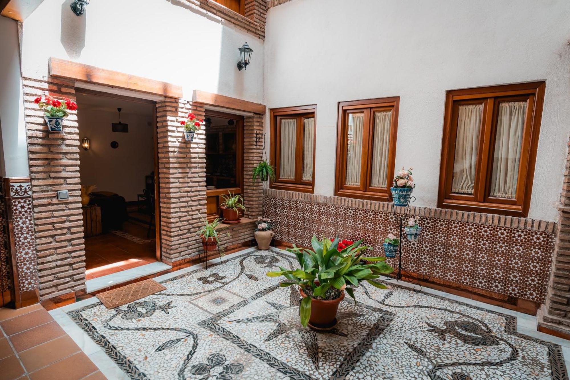 Qh Santa Ana Apartment Гранада Екстериор снимка